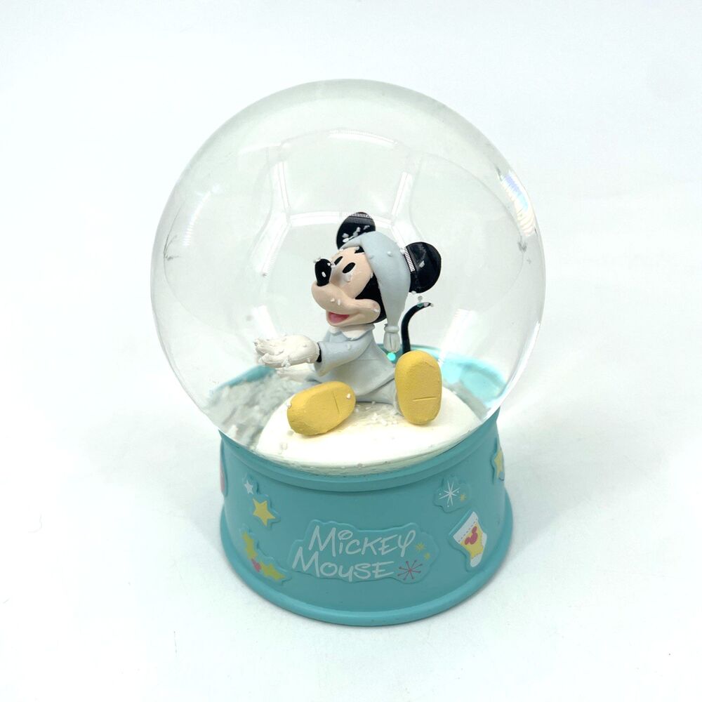 Disney Mickey Mouse Figure Happy Lottery Ichiban Kuji Snow Globe Christmas 5"